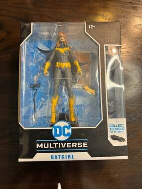 McFarlane Toys DC Multiverse Batgirl Art of the Crime Figure